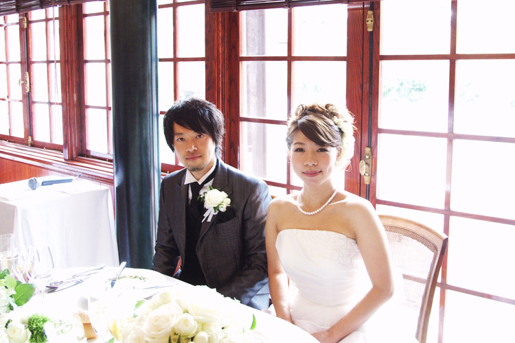 サモと珠魅の結婚式の写真