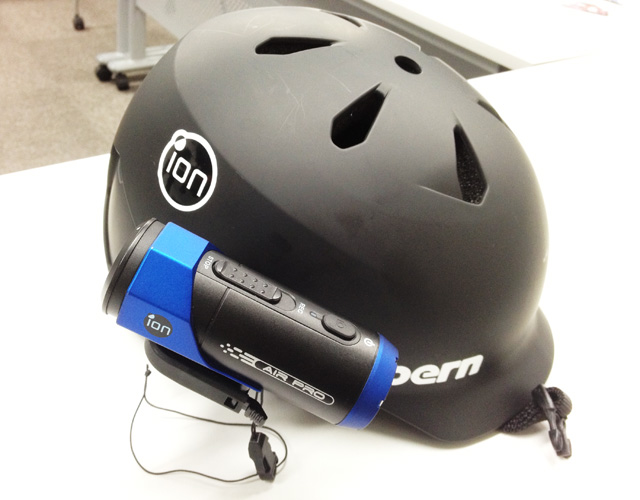 iON AirProをヘルメットに装着