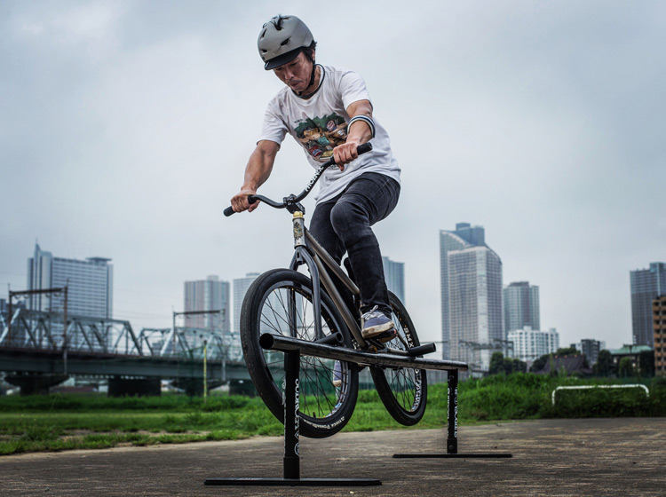 ついに朝活BIKEにSUBROSA STREET RAIL導入！ | TUBAGRA ツバグラ