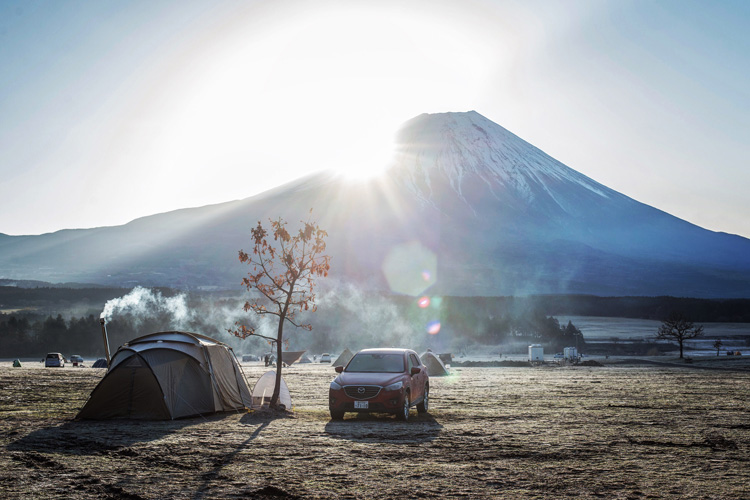 麓キャンプ場（ふもとっぱら）でオートキャンプ 朝の富士山