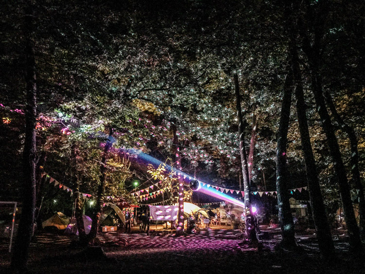 白州の杜べるが NU VILLAGE × べるが a potlatch camp 夜景 ライティング