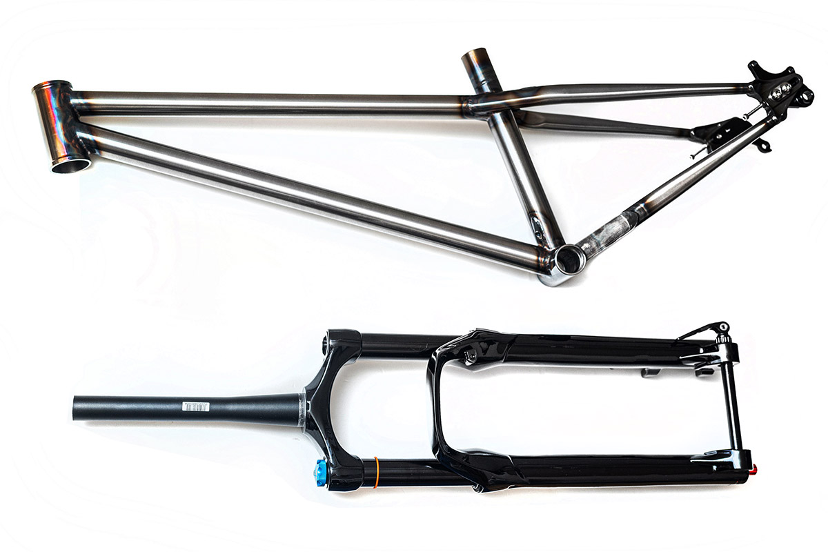 croMOZU275 TB-FORK34 TAPERED 275Boost BLACK