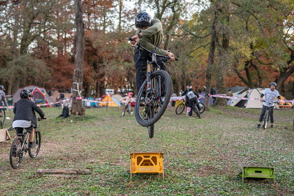 秋ヶ瀬の森バイクロア14 バイクロア BIKELORE バニーホップ ジャンプ スクール