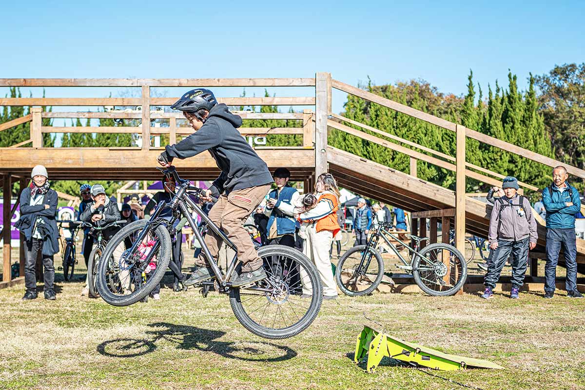 秋ヶ瀬の森バイクロア14 バイクロア BIKELORE MTB&TRIALショー 叶大君 HAYABUSA