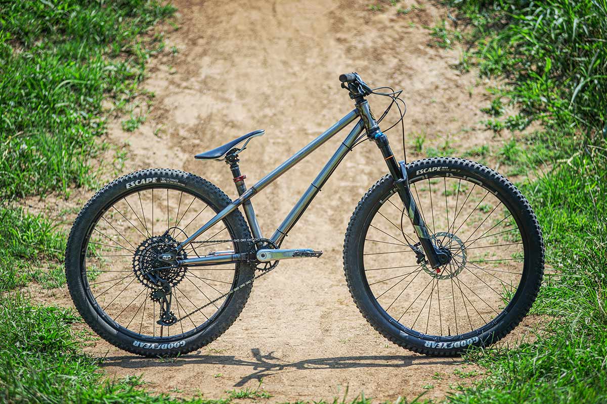 幕張 croMOZU275
