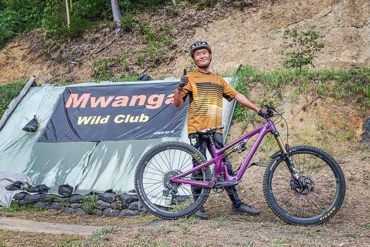 ムワンガ MWANGA WILD CLUB ダートジャンプJAM 篠山さん