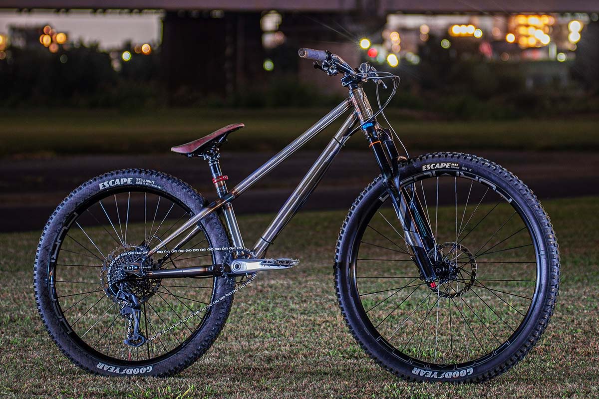 多摩川河原 croMOZU275 TITLE MTB MS1 Saddle