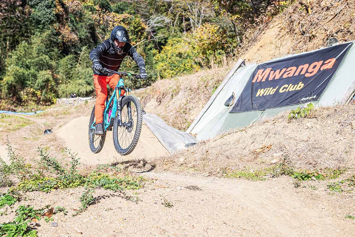 Mwanga Wild Club ムワンガ じっくりジャンプレッスン