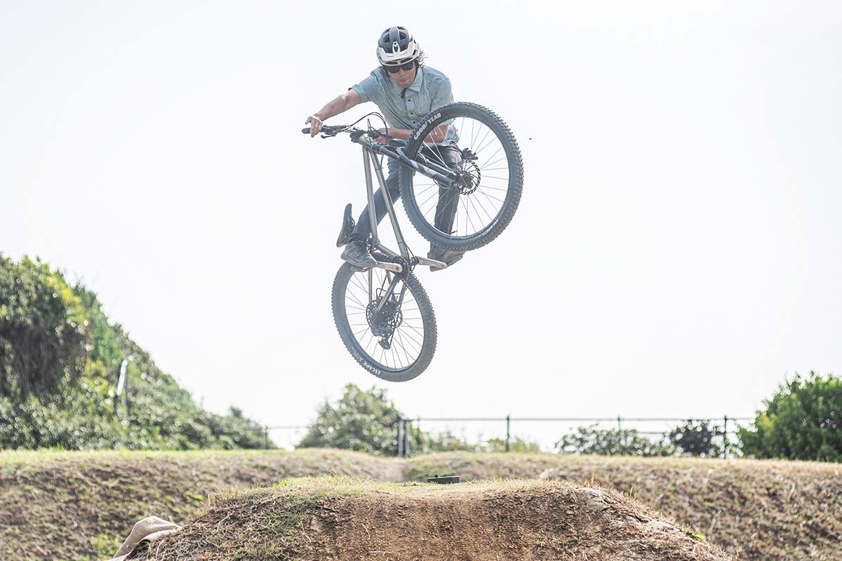 幕張ダート COGNATIVE croMOZU275