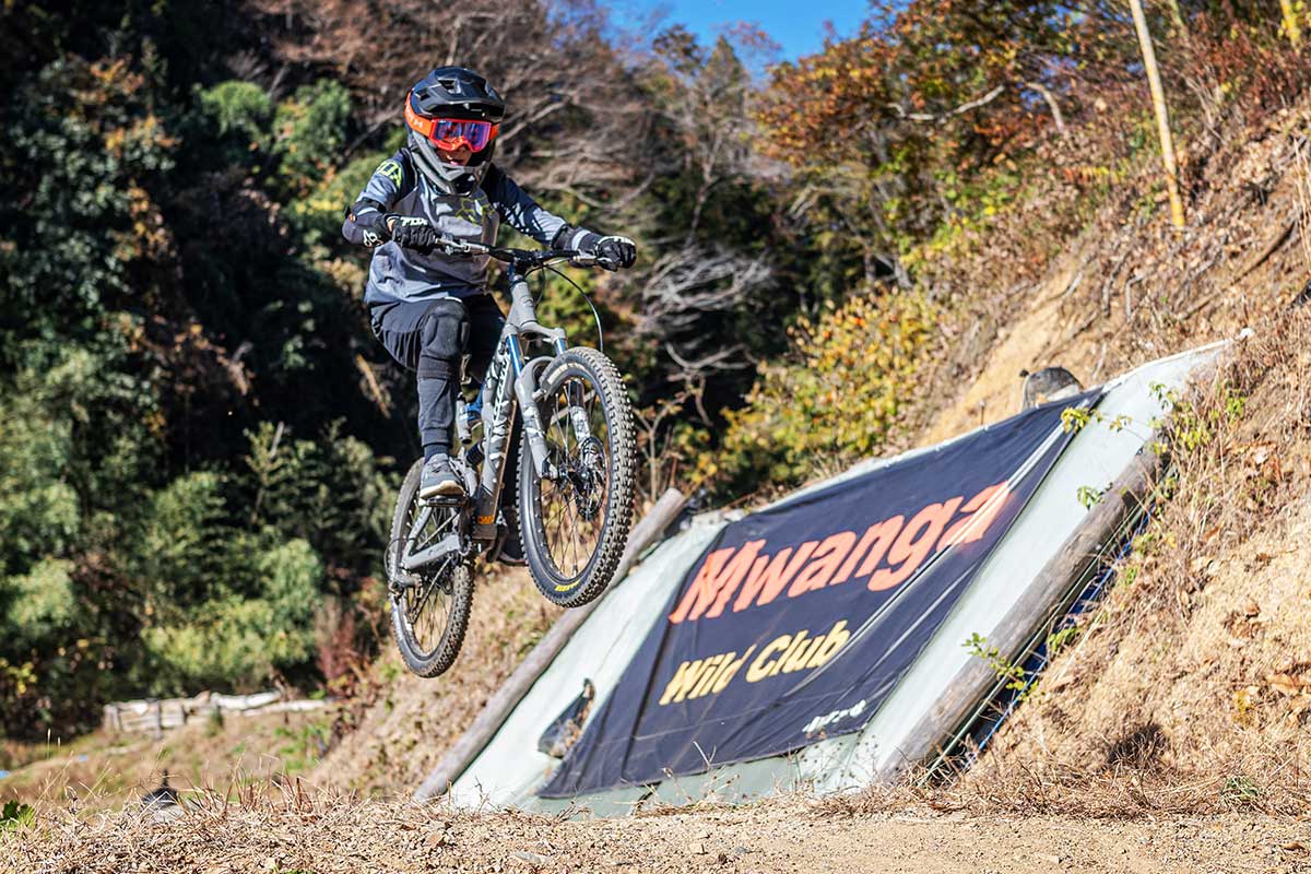 Mwanga Wild Club ムワンガ じっくりジャンプレッスン