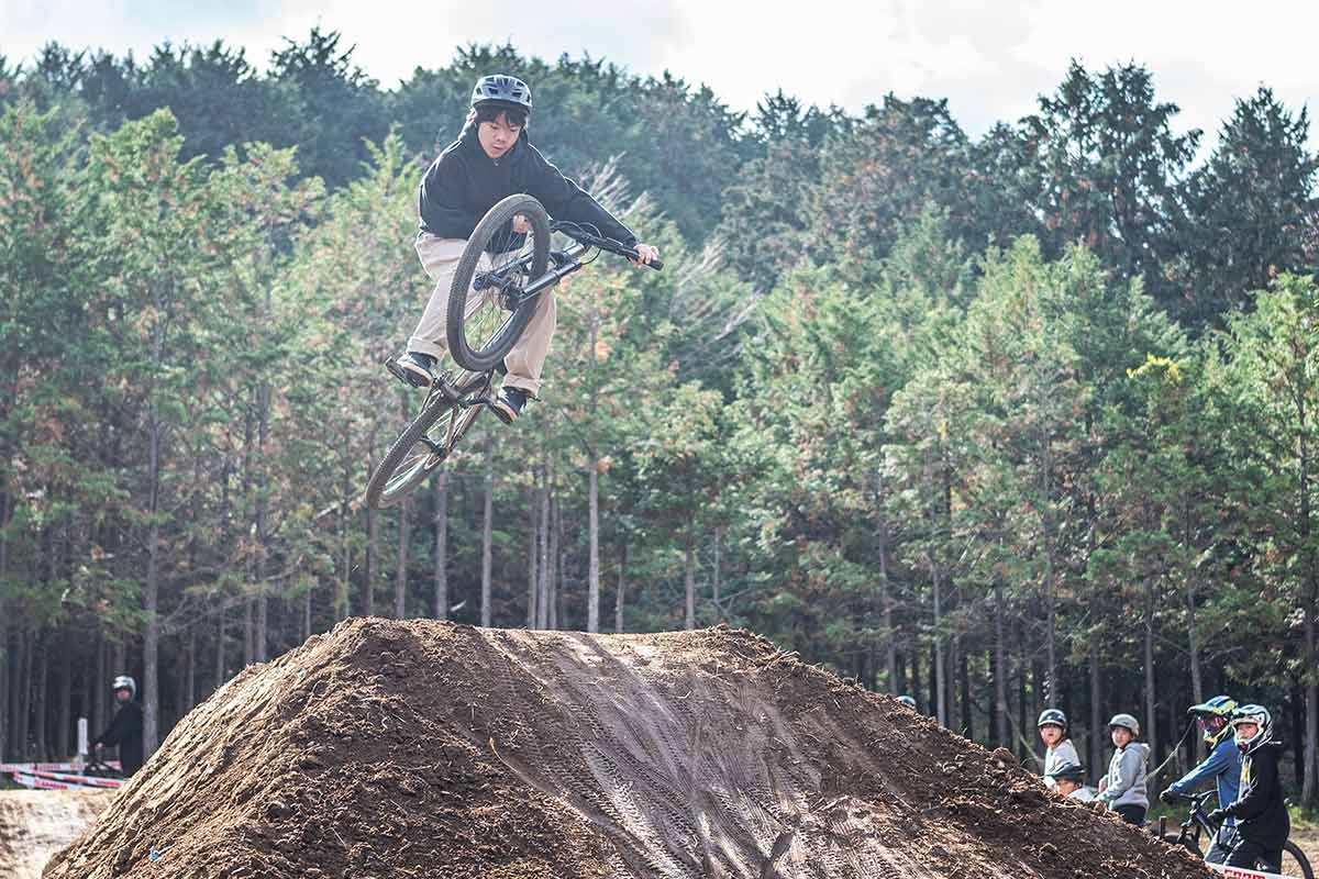 フォレストバイク FOREST MANIA フォレストマニア 2025 ハイクラス トリックコンテスト 叶大 HAYABUSA