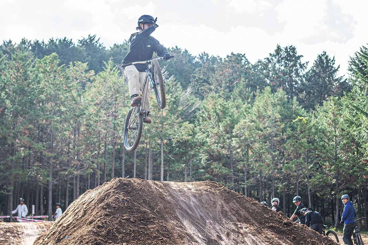 フォレストバイク FOREST MANIA フォレストマニア 2025 ハイクラス トリックコンテスト アリエッティ MOZU