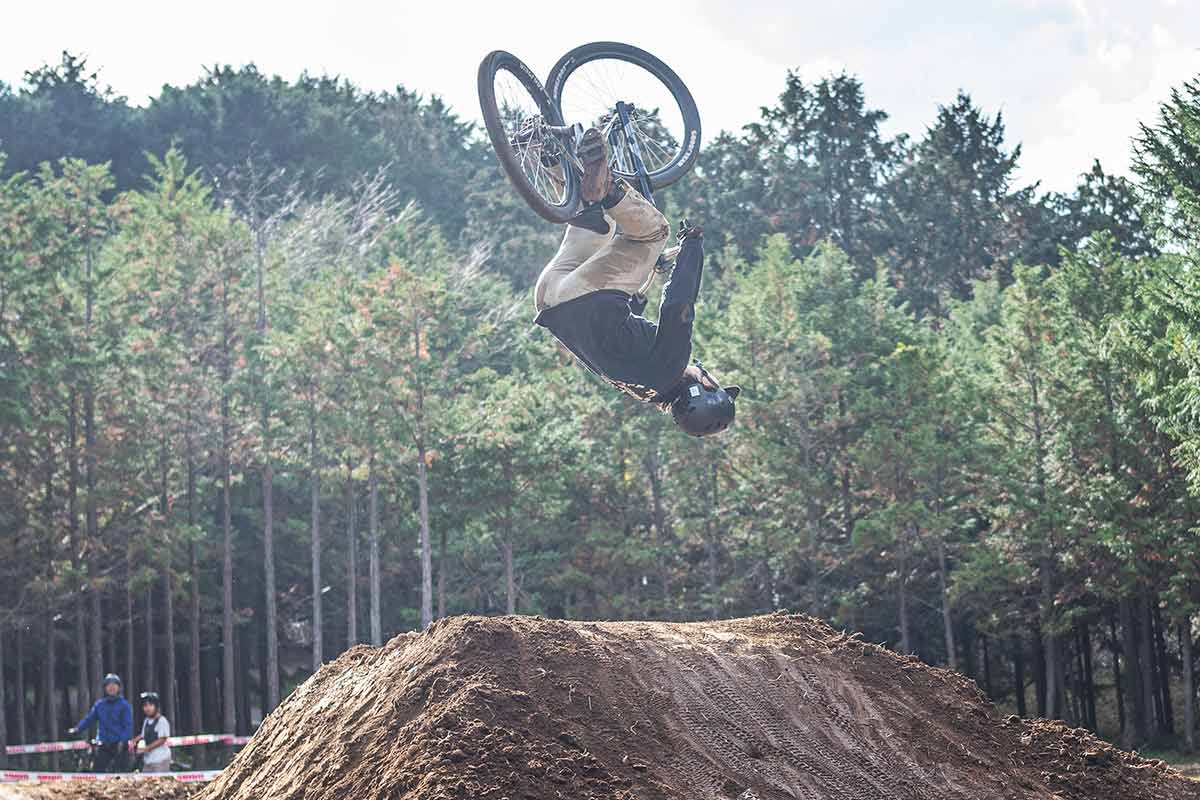 フォレストバイク FOREST MANIA フォレストマニア 2025 ハイクラス トリックコンテスト アリエッティ MOZU