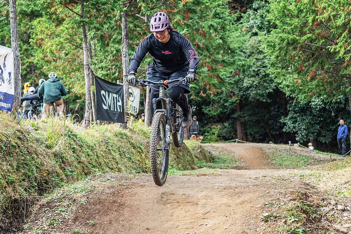 フォレストバイク FOREST MANIA フォレストマニア 2025 ビギナークラス なぎささん