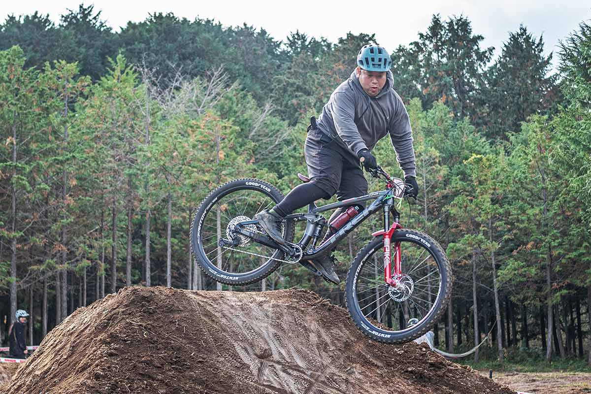 フォレストバイク FOREST MANIA フォレストマニア 2025 ハイクラス ウィップオフ