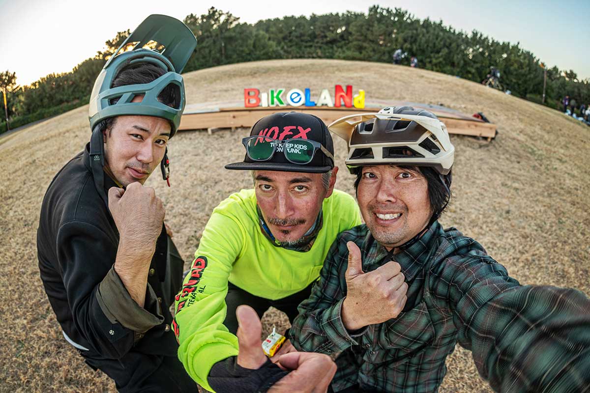 バイクランド幕張 BIKELAND バイクロア BIKELORE 伯爵 YAMATO サモ