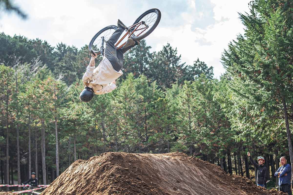 フォレストバイク FOREST MANIA フォレストマニア 2025 ハイクラス トリックコンテスト ヒナミン