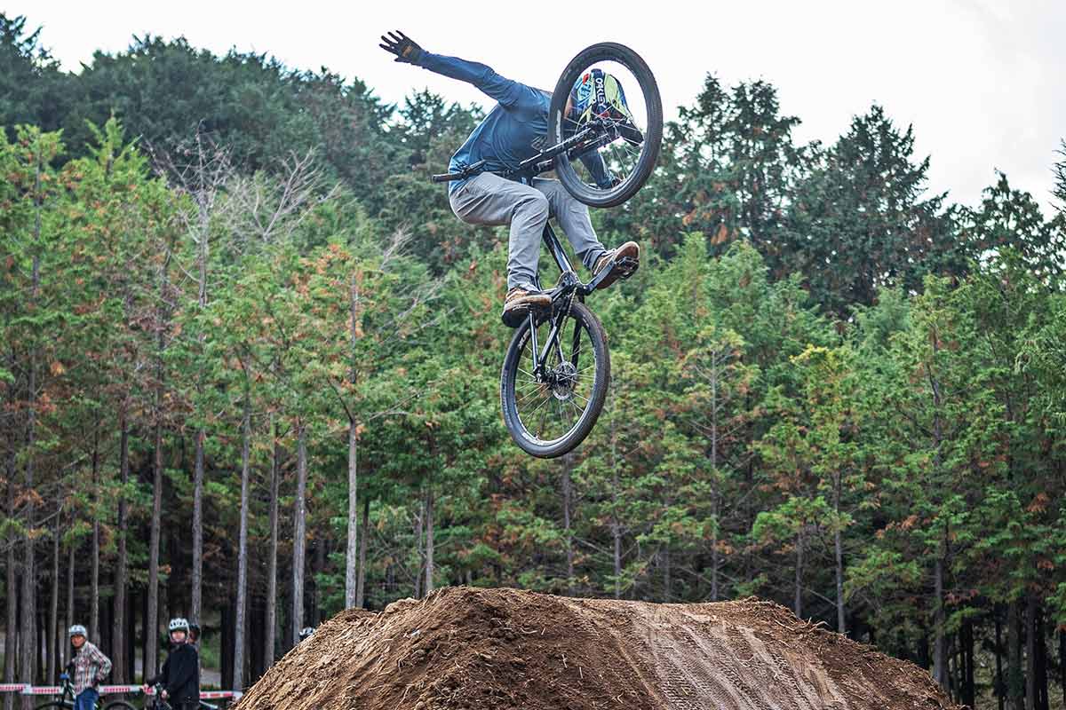 フォレストバイク FOREST MANIA フォレストマニア 2025 ハイクラス トリックコンテスト リュウノスケ