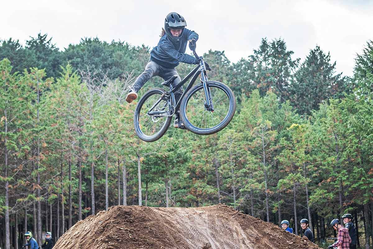 フォレストバイク FOREST MANIA フォレストマニア 2025 ハイクラス トリックコンテスト レオト