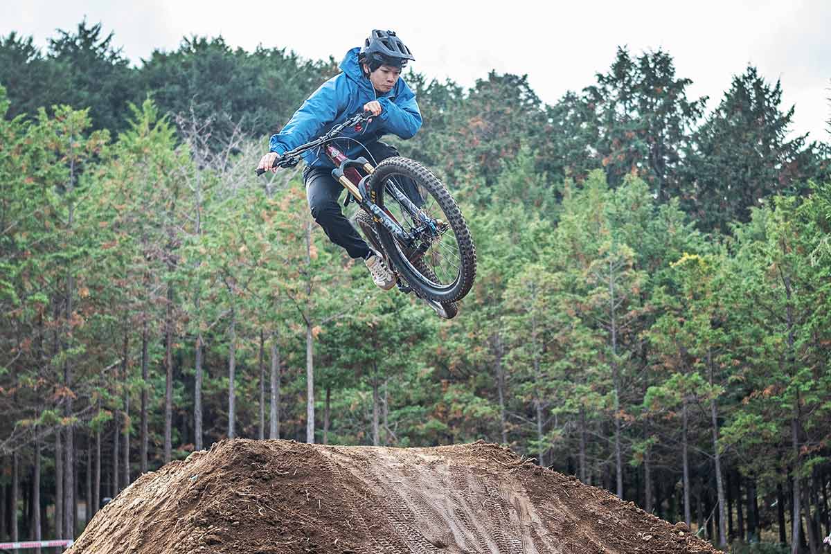 フォレストバイク FOREST MANIA フォレストマニア 2025 ハイクラス トリックコンテスト 江越