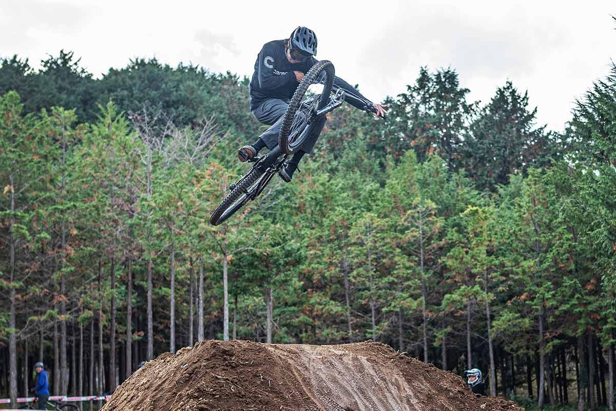 フォレストバイク FOREST MANIA フォレストマニア 2025 ハイクラス トリックコンテスト