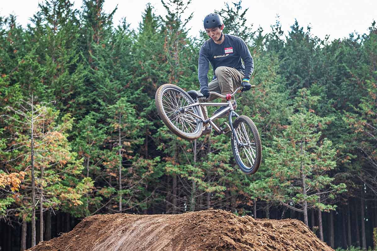 フォレストバイク FOREST MANIA フォレストマニア 2025 ハイクラス トリックコンテスト AKIRA SHAKA24