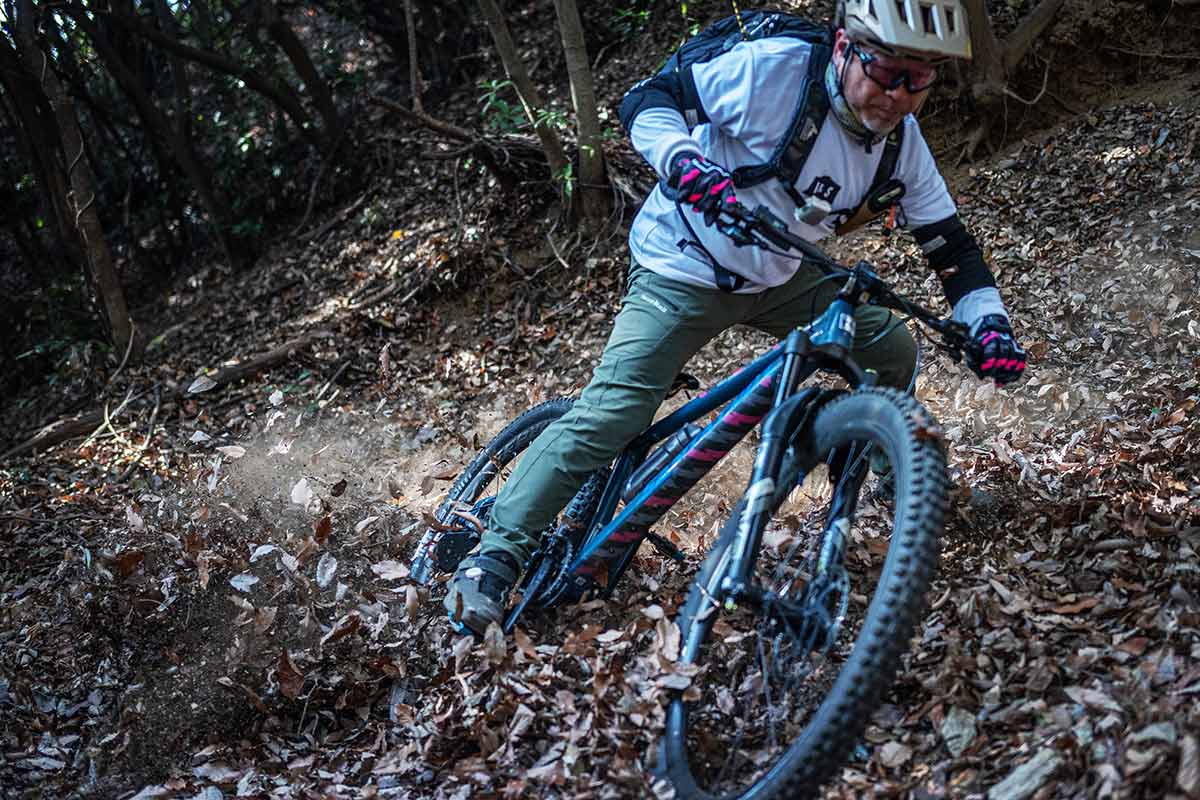 サタジュク トレイル