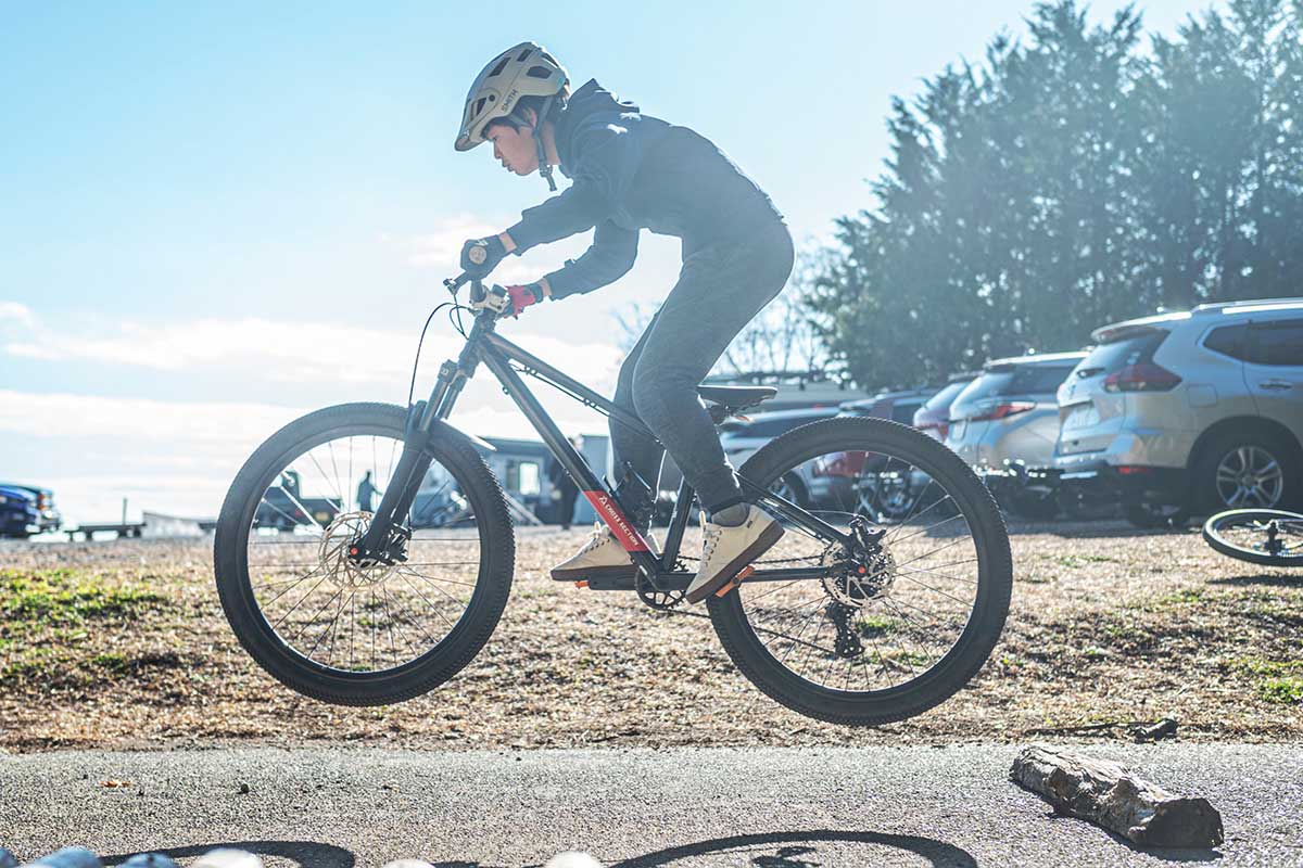 フォレストバイク ファイアークラッカー トリガー