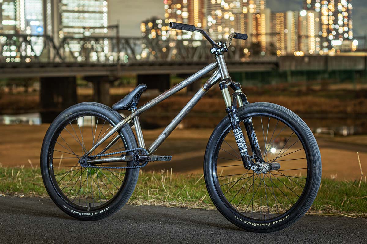 多摩川河原 SHAKA24 MURAMASA BAR