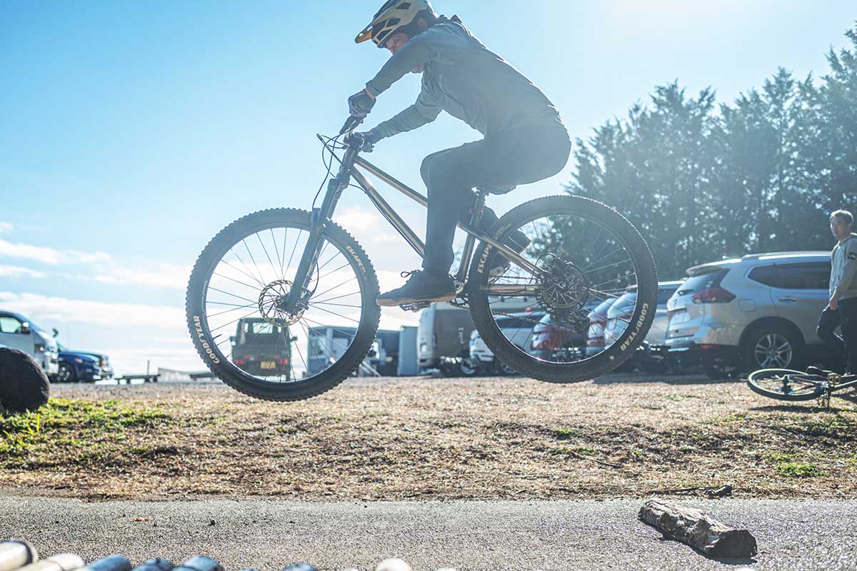 フォレストバイク ファイアークラッカー croMOZU275