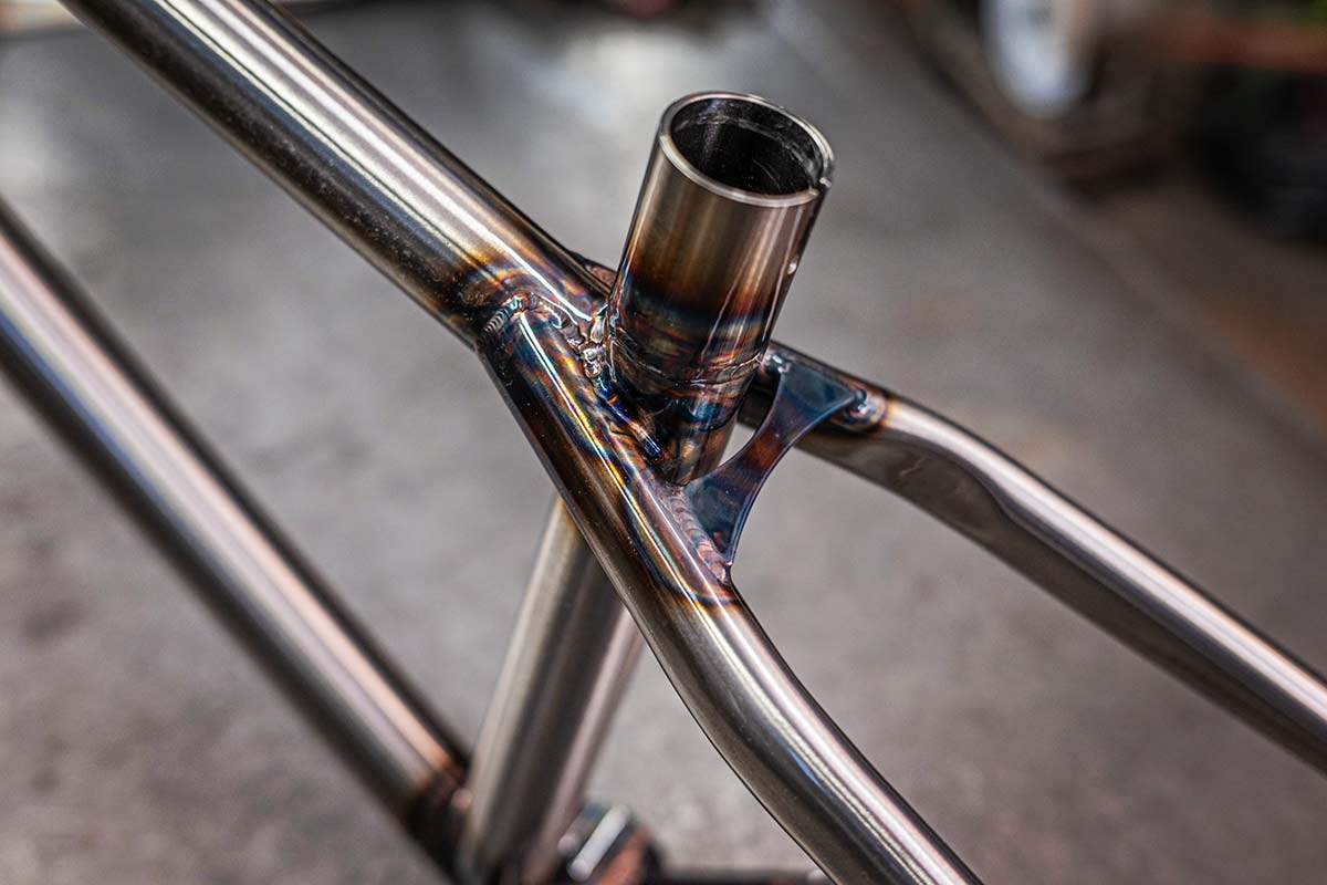 岡安製作所 IKARUGA イカルガ サタジュク 佐多さん