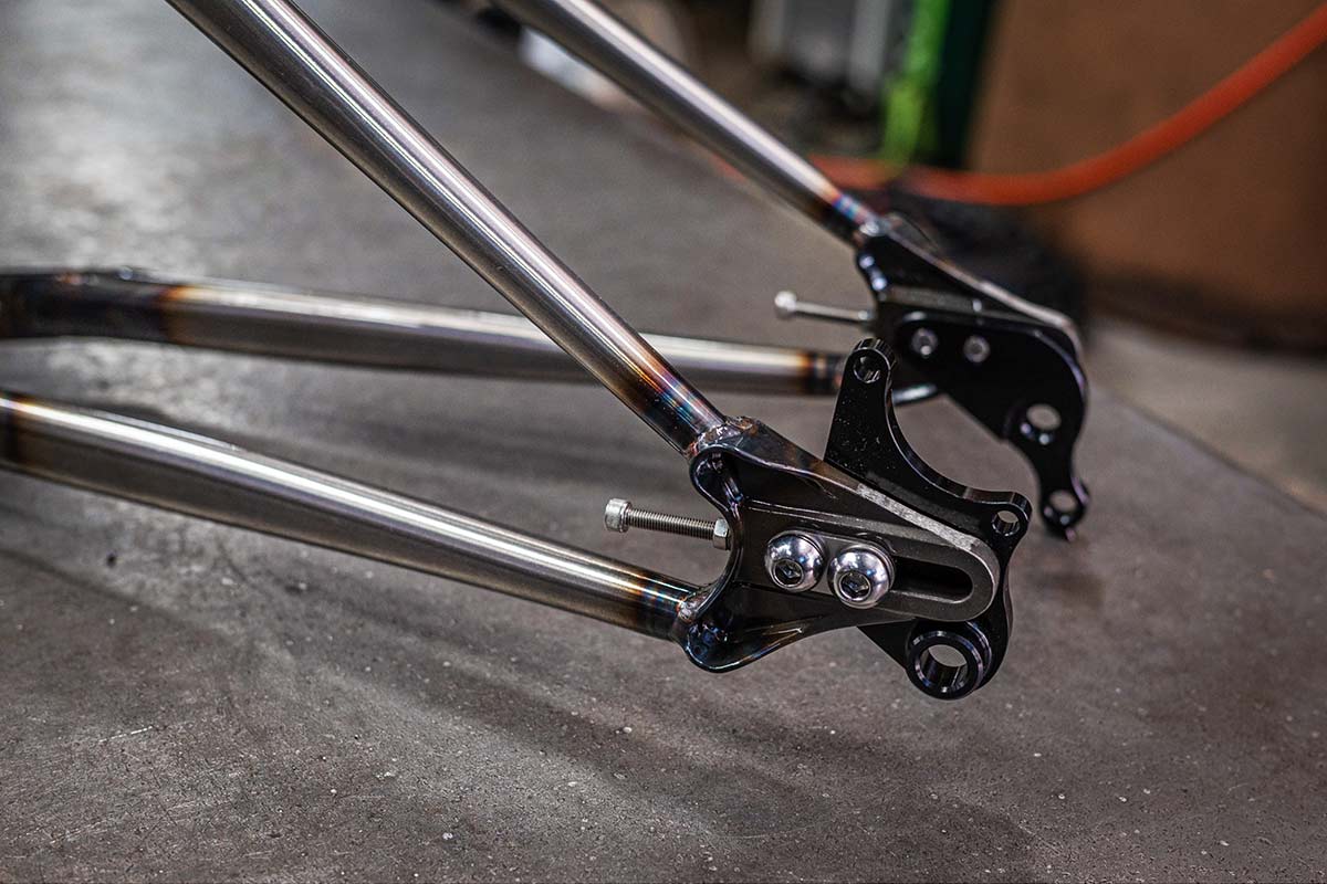 岡安製作所 IKARUGA イカルガ サタジュク 佐多さん